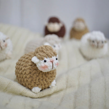 Little Sheep Crochet Plushies Pattern, Amigurumi PDF File Tutorial in English Deutsch Français Español Português